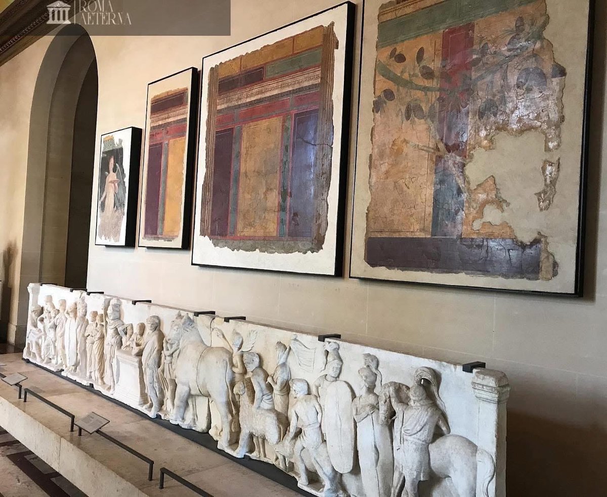 ValeriaAugusta8's tweet image. L’ancienne disposition des antiquités romaines au Louvre avec notamment le relief de Domitius Ahenobarbus. #LouvreMuseum