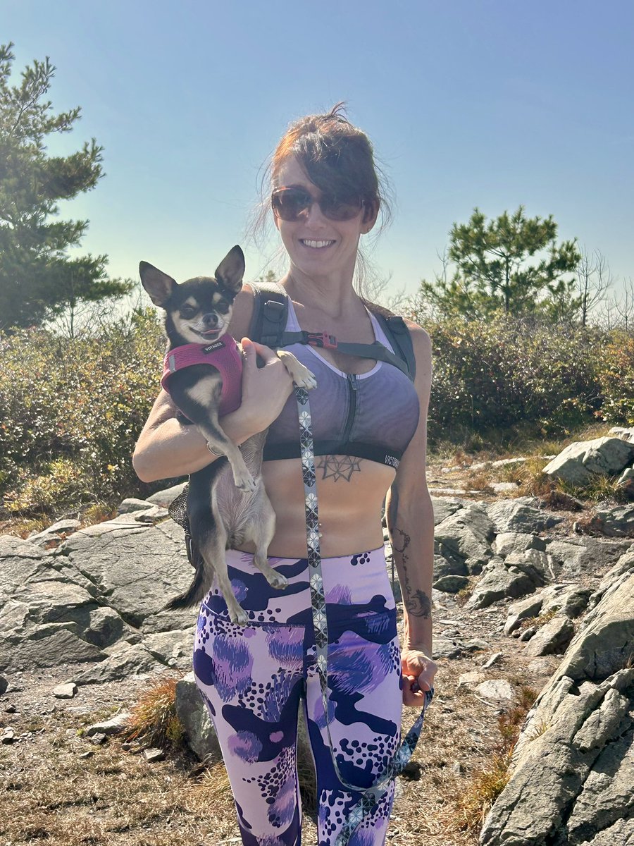 Enjoying the last days of summer weather. Completed a challenging hike at #BlueHills Reservation.Find friends who push U2 physically/mentally excel.
#findyourpeople #findyourpeace #hike #getoutdoors #bestfriends #pushyourself #supportyourfriends #findyourtribe #makehistory