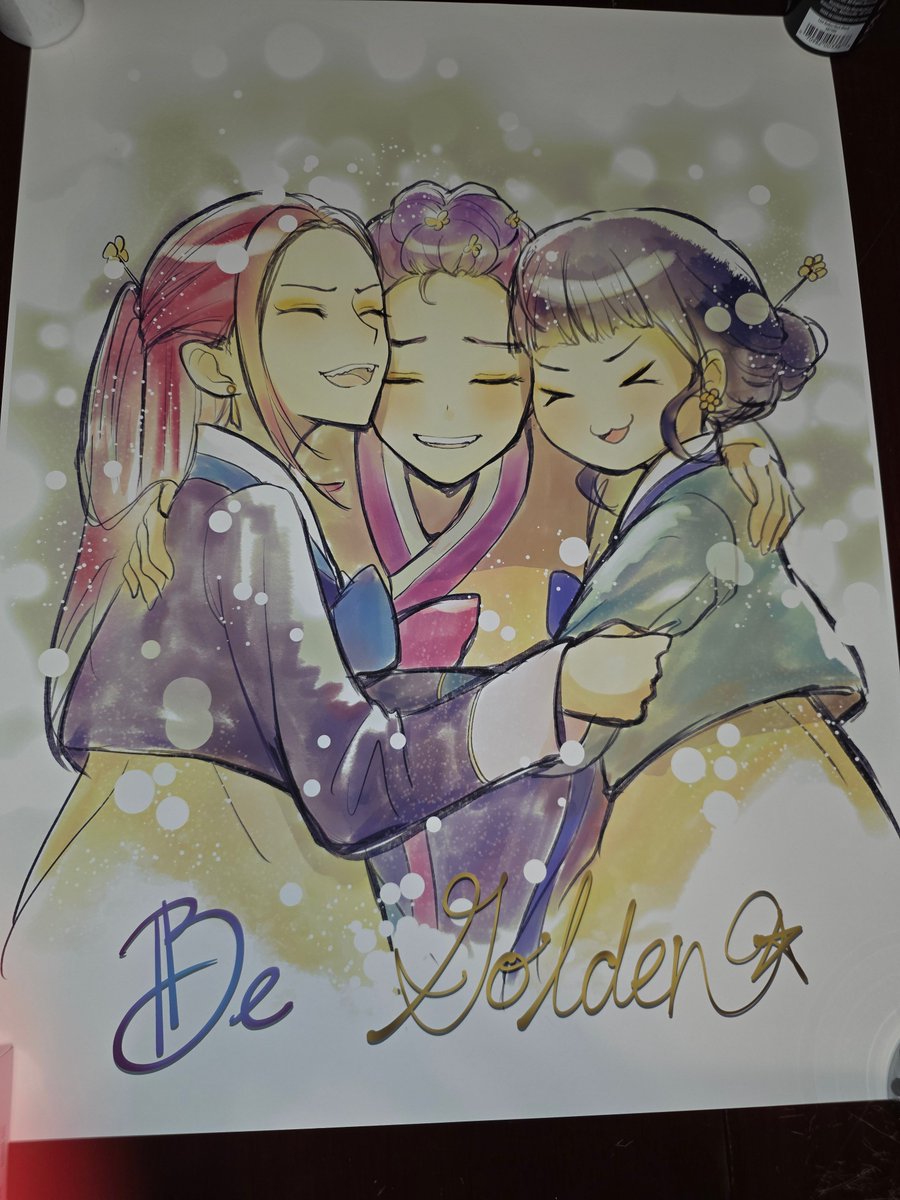 Zypharia's tweet image. GalaxyCon STL haul! I spent so much money, but I don&apos;t regret it! Many greats artists &amp;amp; I got to meet some amazing people too, including of the Hazbin Hotel cast, Amir Talai, Lilli Cooper, Daphne Rubin-Vega, and Krystina Alabado, as well as the voice of Mira from KPDH, May Hong!