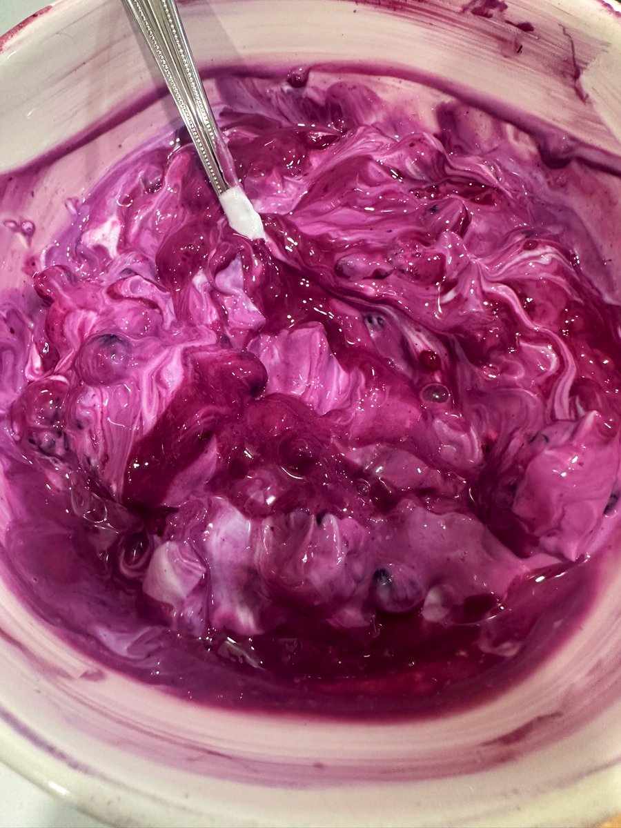 Before and After mixing. 

Greek yogurt &amp; trio of berries compote. 

Late night cravings satisfied! 

#snack #snacktime