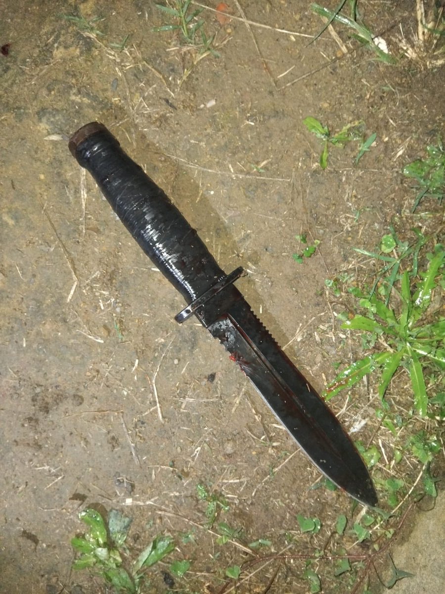 _ArriveAlive's tweet image. Man Stabbed To Death By Friend: Mhlasini - KZN

They had been consuming alcohol together. The deceased and his girlfriend got into an altercation, prompting the friend/suspect to intervene, which led to a fatal confrontation

tinyurl.com/22cyx8jd

#ArriveAlive #Crime