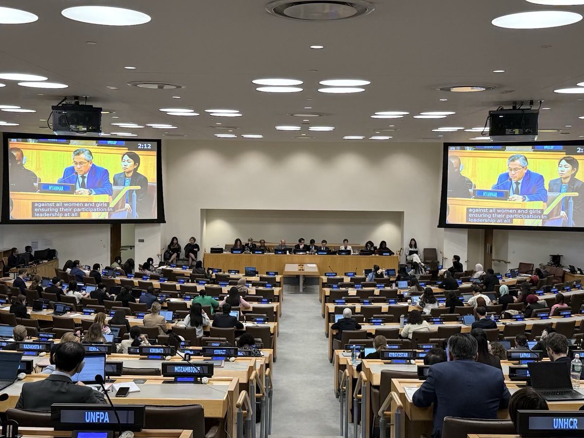 DDayNews124968's tweet image. နွေဦးတော်လှန်ရေးကာလအတွင်း အကြမ်းဖက်စစ်တပ်က အမျိုးသမီး ၂၄၀၀ ဦး ကျော်သတ်ထားပြီး လိင်ပိုင်းဆိုင်ရာ အကြမ်းဖက်မှု ဆက်လက်မြင့်တက်နေ
Wesite Link -  thanlwinmyanmar.com/international-…