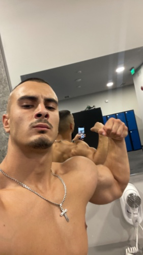 I just received Biceps 35$ from mjk via Throne. Thank you! throne.com/pray9 #Wishlist #Throne