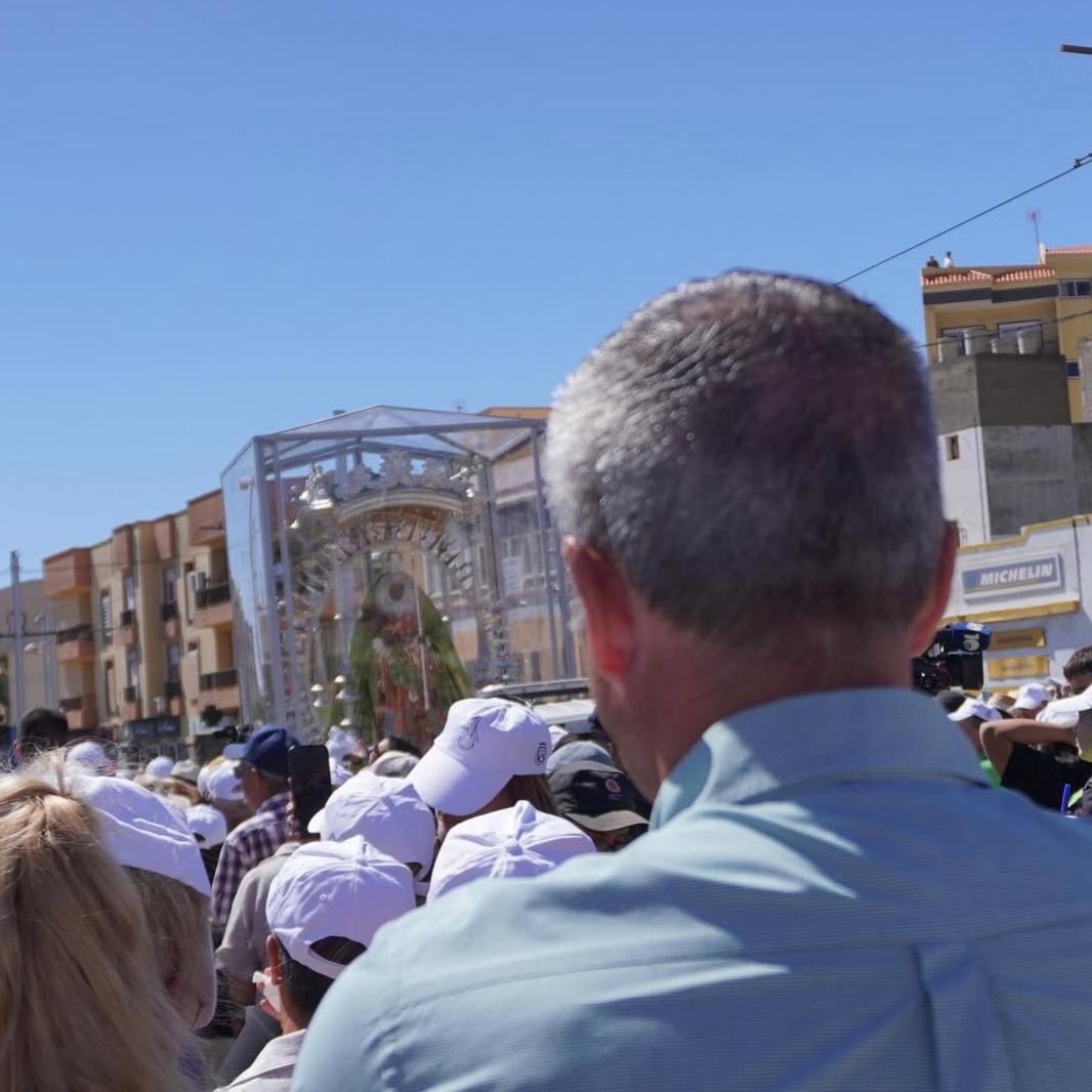 La Virgen de Candelaria ya está en Santa Cruz de Tenerife y con ella, el corazón de todas las islas; de todos los peregrinos que depositan en ella la fe y la esperanza. 

El de ayer fue un día de unión, donde la “Morenita” nos recordó nuestras raíces y la fuerza que tenemos como