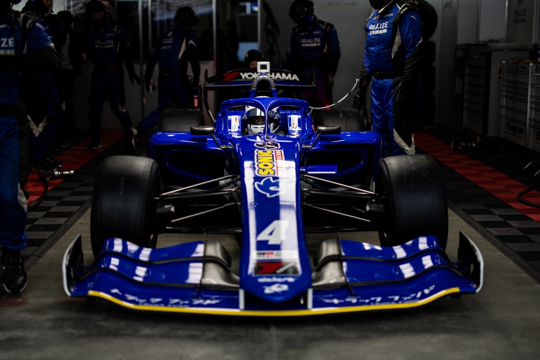 KONDORACING TEAM 近藤真彦 スタッフ実使用 ダウンXL KONDORACING TEAM 近藤真彦 スタッフ実使用 ダウンXL