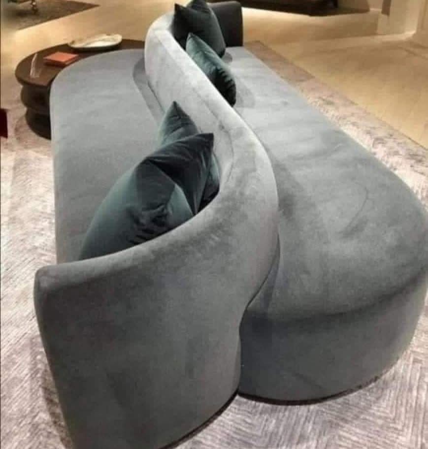 Moolmool628N's tweet image. لما اتجوز هجيب دي عشان لما نتخانق كل واحد ينام على الجنب اللي يريحو👌🤔