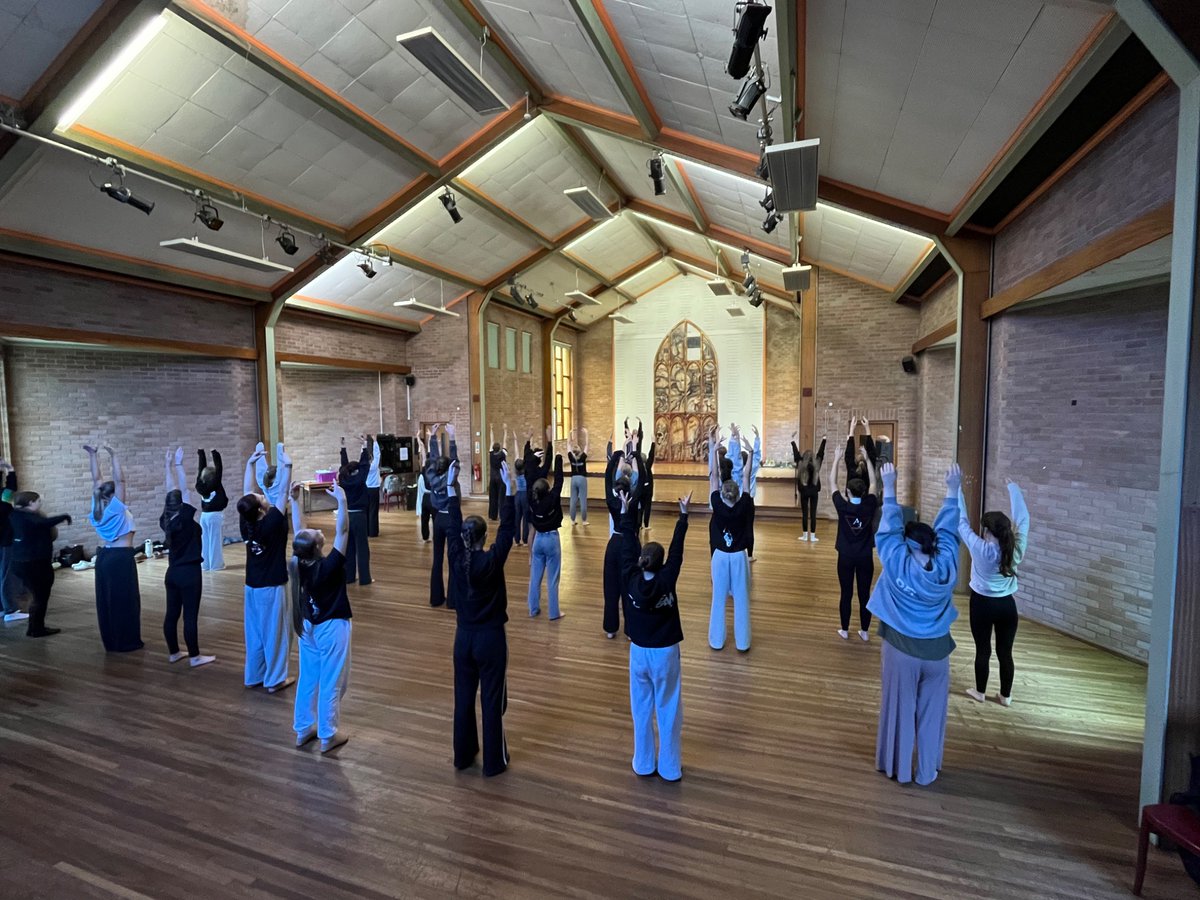 MHSDance4's tweet photo. Last session after breakfast on day 3 for our Y10 and Y11 dancers #keepmoving #dance https://t.co/aGNhVfdyf6