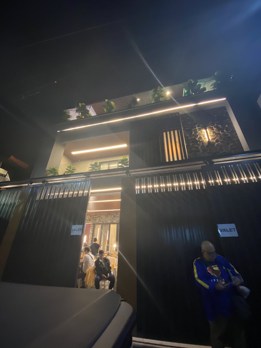 kgdmaersk's tweet image. Napaka Ganda ng Bahay mo Atty @VinceTanada Congratulations #houseblessing