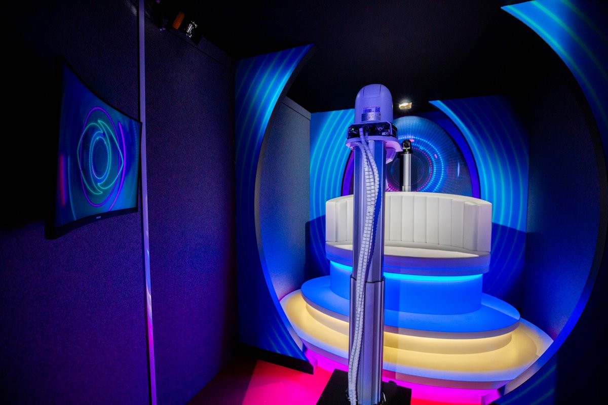 kisjuhaszeliza9's tweet image. @Realitytv__fan After 22 years off the air, #BigBrotherHungary returns to its original home on TV2, with a brand-new civilian season. 👁️ 🇭🇺 📷 🌌 💙 🌊 🧚 🐞

🕐 Casting opens soon: tv2play.hu/bigbrother

#castingcall #BigBrother #BigBrotherNLBE #BigBrotherCasting #BBHUN