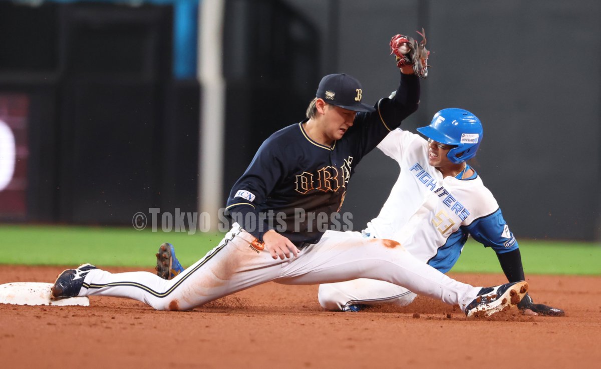 【プロ野球】        
パーソル クライマックスシリーズ パ ファーストステージ 　10/12   日本ハム×オリックス    
 #紅林弘太郎 #水谷瞬 #loveFighters #Bs2025