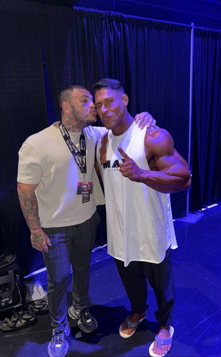 dimitrisanders_'s tweet image. Toguro o cara que trouxe o Ramon pra mídia, e apresentou o cariani, o resto é história…