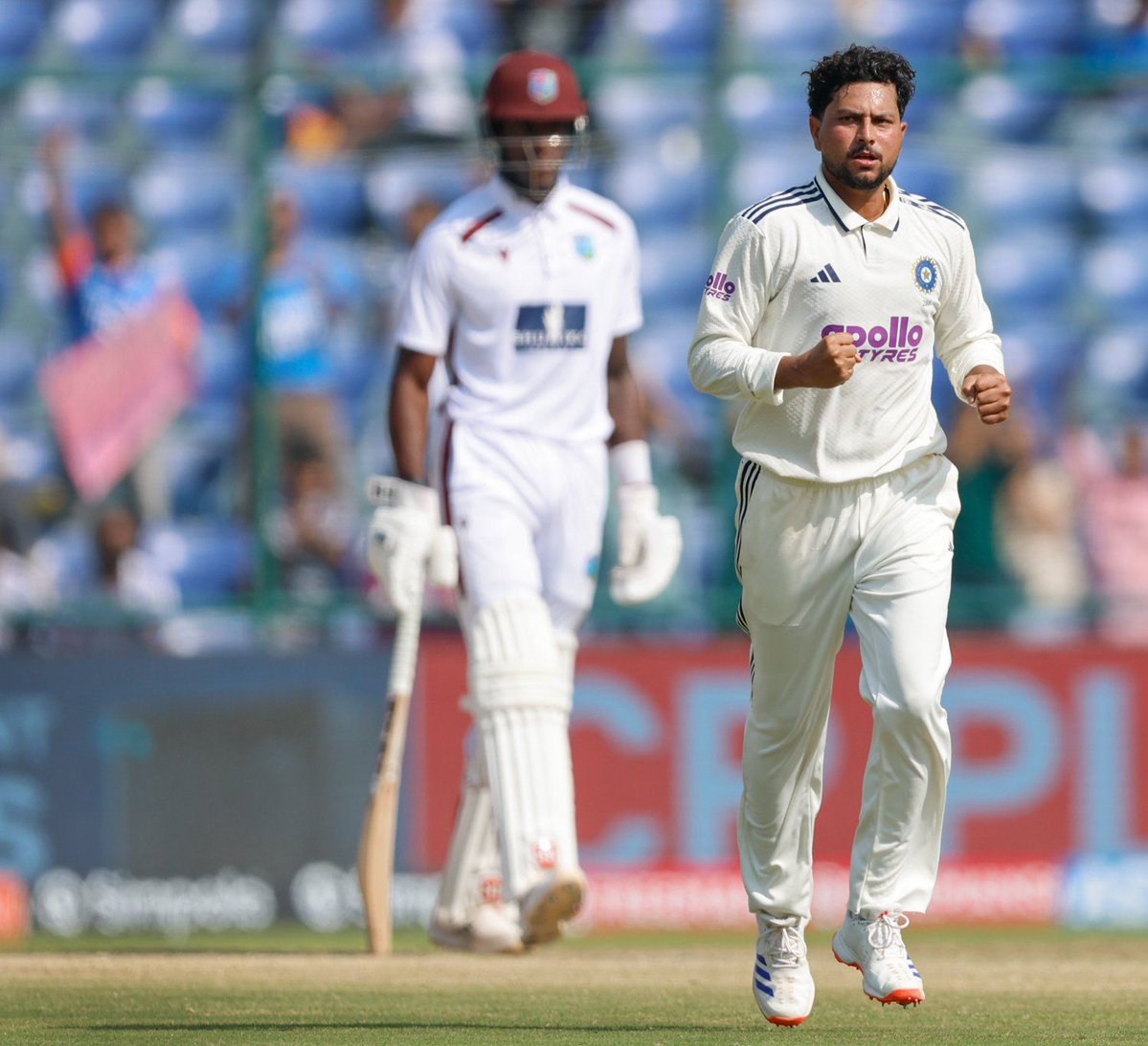 AvinashYadavSP4's tweet image. 4TH WICKET FOR KULDEEP YADAV. 🙌

-3rd Wicket for him in the first hour of the day, Incredible Kuldeep

The magician is running through the West Indies batting lineup with pure class. 🇮🇳🎯

#KuldeepYadav #INDvsWI #TeamIndia #TestCricket #NOWFEST_BKKD1 #WTC2025