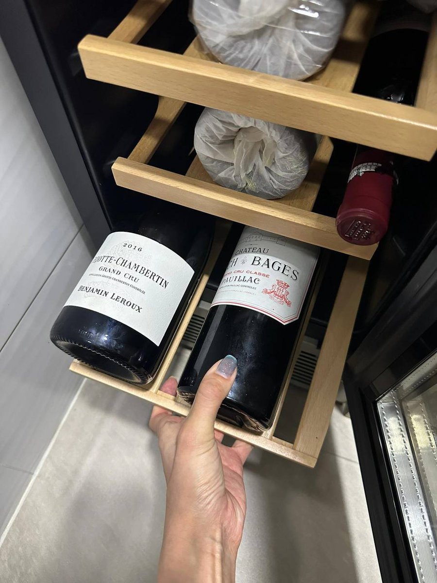 SelenaTwain (@v7ctk5zrdou6x) on Twitter photo 