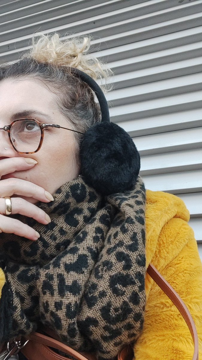 Akılsız başın cezasını ayaklar çeker.