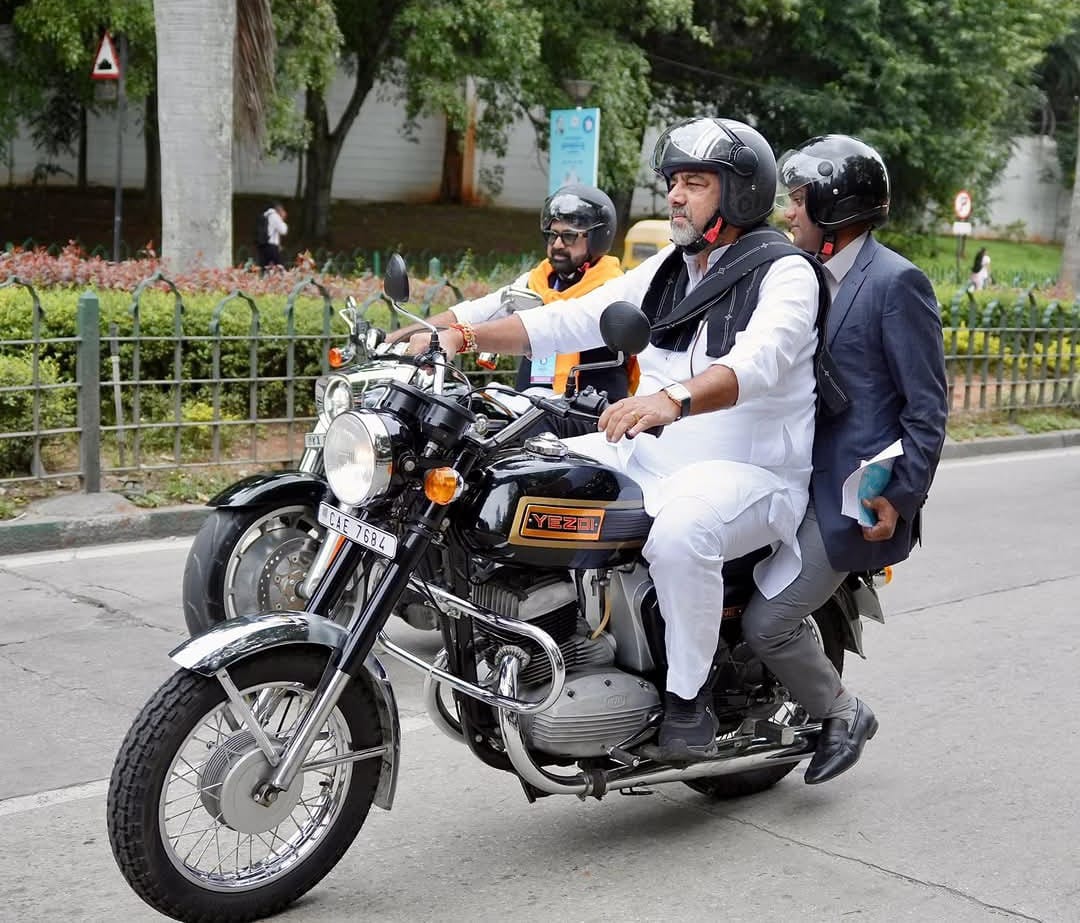 Looks like Karnataka Dy CM <a href="/DKShivakumar/">DK Shivakumar</a>  has switched to bikes — maybe to dodge the endless potholes of Bengaluru
When corruption eats into road repair funds, riding a bike seems the only solution. What an “innovative” idea! 
#Bengaluru #Karnataka #Corruption #Potholes