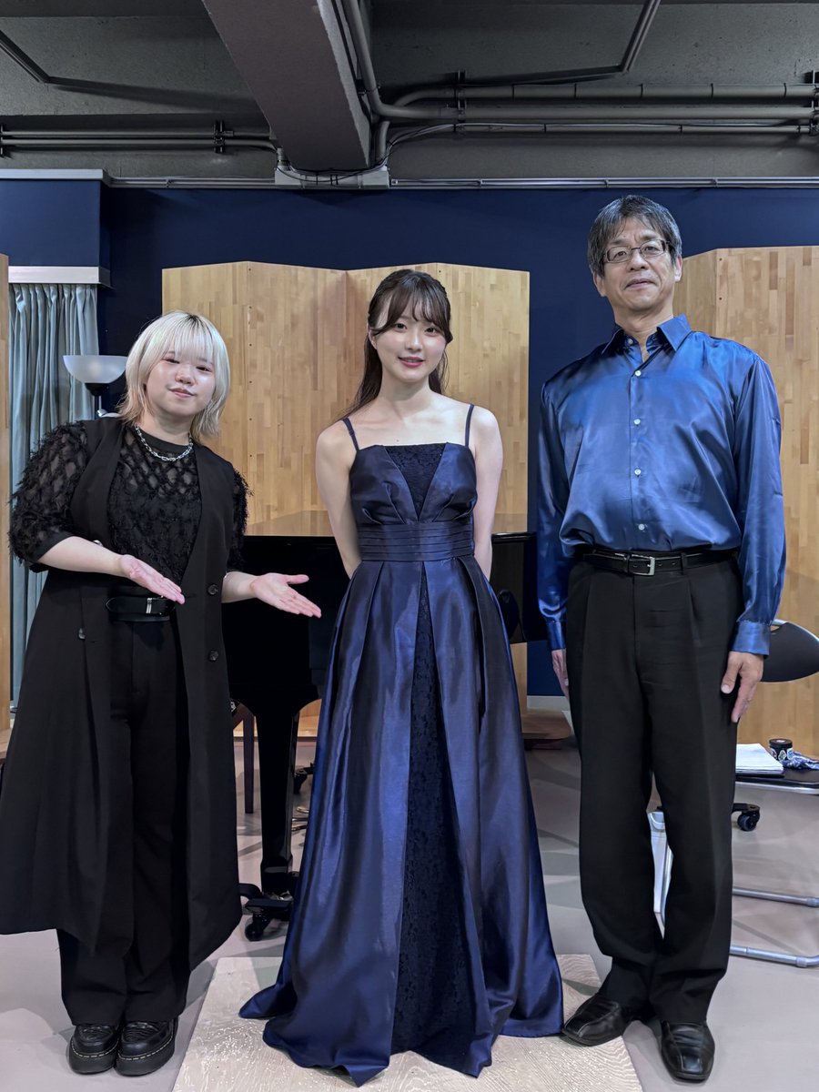 Cb_Rimsky's tweet image. 初・ソロリサイタル（10/4）終演しました！！

思うことは色々ありますが、とにかく言えることは「やってよかった」です！
多くの人に支えられて音楽ができることに感謝しています😍

来てくださった皆様、本当にありがとうございました！🙇‍♀️
まだまだ走り続けます🏃‍♀️

Pf塩飽さん、若林先生と📷