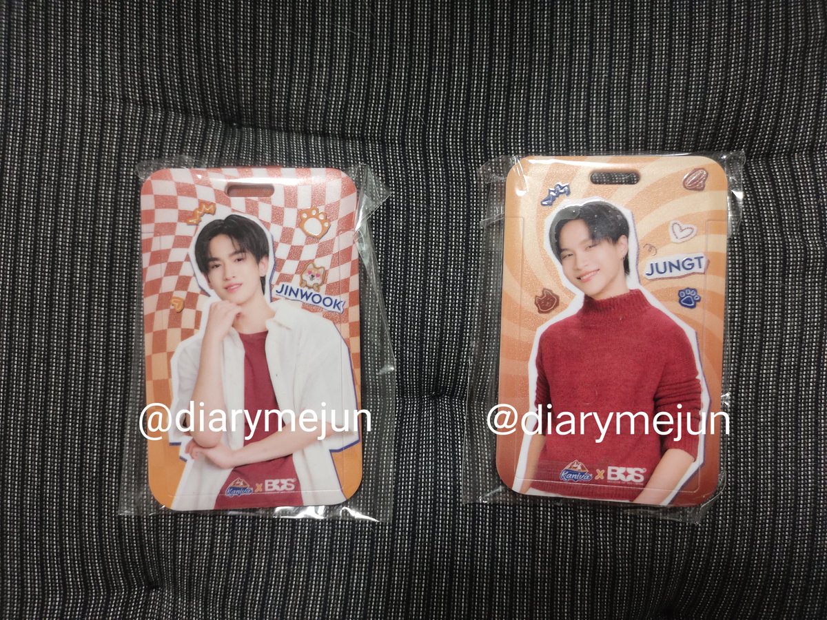 diarymejun's tweet photo. Card Holder Kanivaxbus
จินวุค จั๋งธีร์ 90บาท/อัน รส.ems
พร้อมส่งวันอังคารที่14
#KANIVAXBUS
 #ตลาดนัดbus https://t.co/qIhg15f7Iy