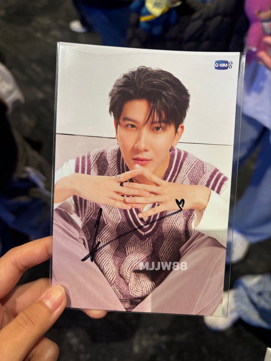 MJJW88's tweet photo. ❗️ปล่อยโปสลายเซ็นสดข้างตัง 500

🚛 ค่าส่ง 30 / นัดรับได้เลยตอนนี้

#GMMTVFANIVAL 
#ตลาดนัดgmmtv https://t.co/CsdNc3OeVQ