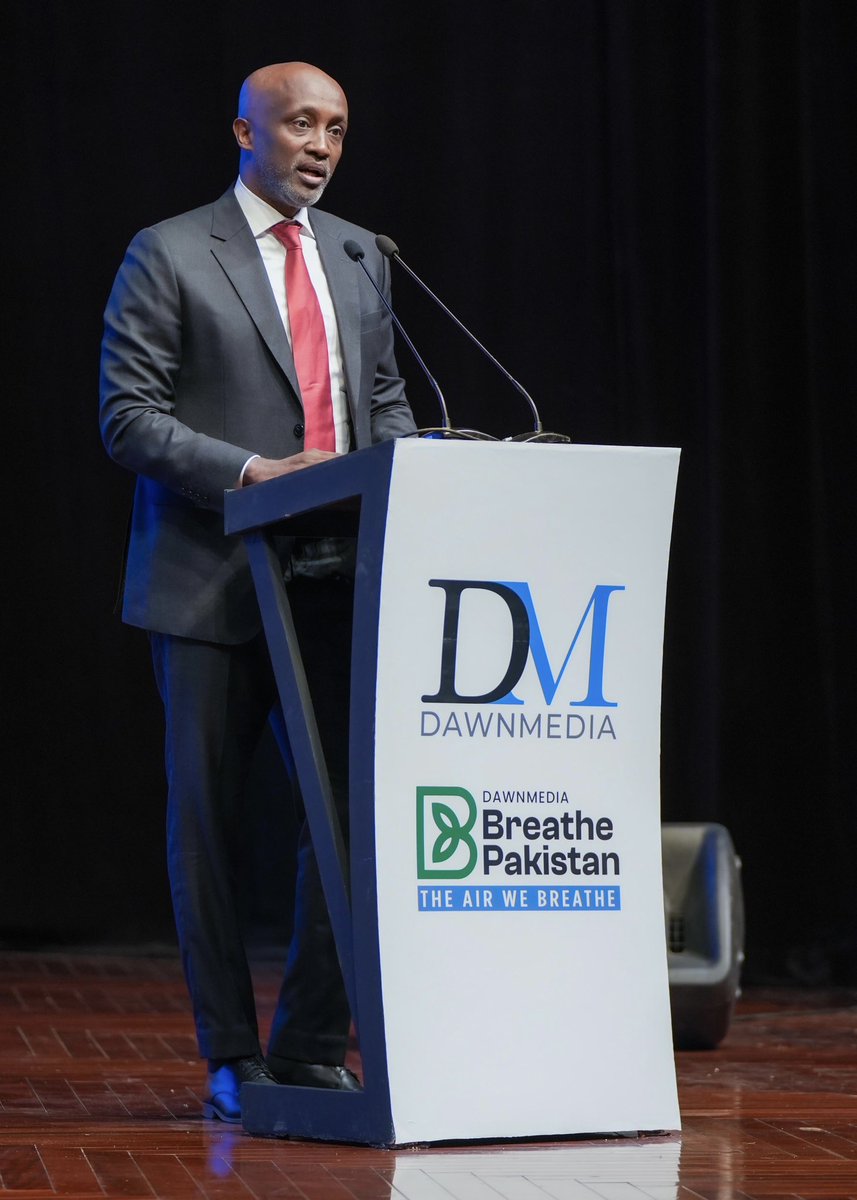 “Each winter, a toxic shroud descends upon the UNESCO-recognized city of #Lahore. 13 million people are forced to breathe the haze — an ever-worsening cloud that last year was visible from space. But it is preventable.”

Mohamed Yahya <a href="/Momalindi/">Mo Yahya</a> at #DawnMedia’s #BreathePakistan