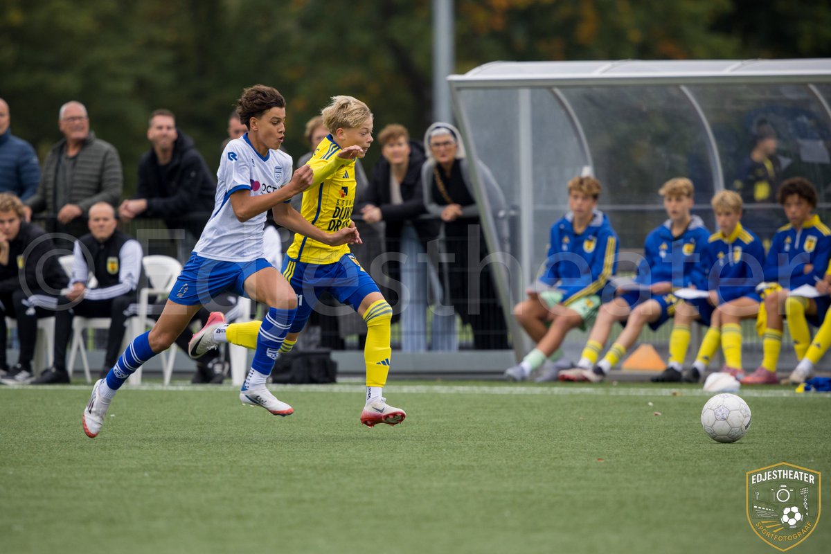 Edjestheater's tweet image. Fotoverslag van @SCCambuurLwd O15 - @vv_Unicum O15 (4-0) staat online. 
👉oypo.nl/5712FE480DE70A…

@CambuurJeugd #cambuur #cambuurjeugd #scc #sccambuur #cambuurjeugdopleiding #jeugdvoetbal #canon #sportfotografie #canonsports