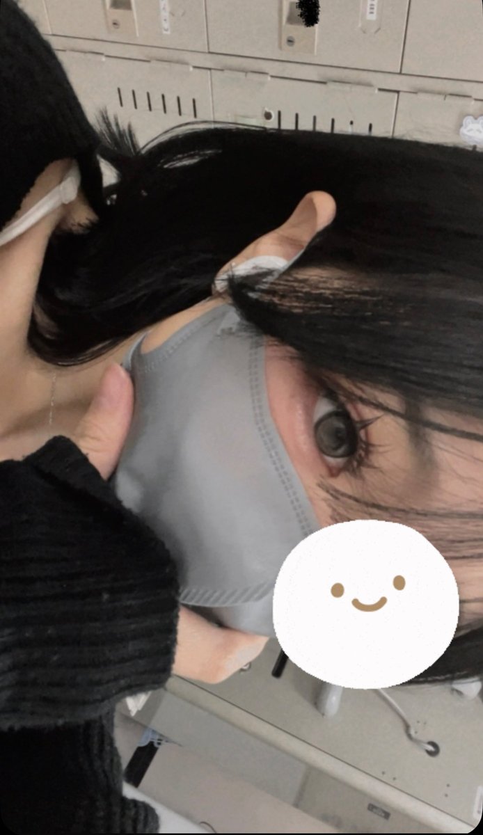 髪の毛バッサリ切って染めました
