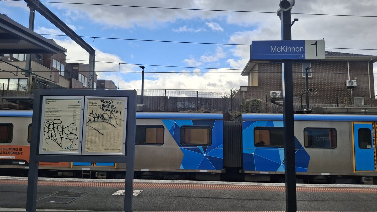 craig_halsall's tweet photo. @metrotrains bit of muck to wipe off at #McKinnon 🤨😒 https://t.co/pYnfp5Cm6T