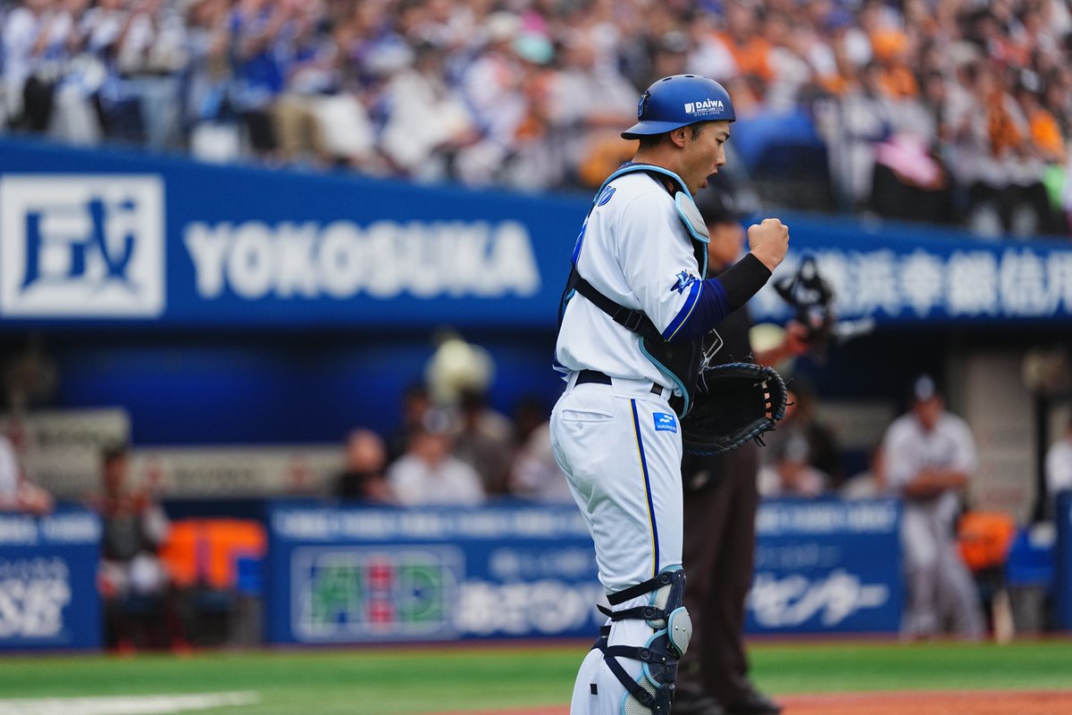 ydb_yokohama's tweet image. #山本祐大 選手 #石田裕太郎 選手
#会心の盗塁阻止
#JERAクライマックスセ
#横浜奪首
#全横浜でブチあがれ
#baystars