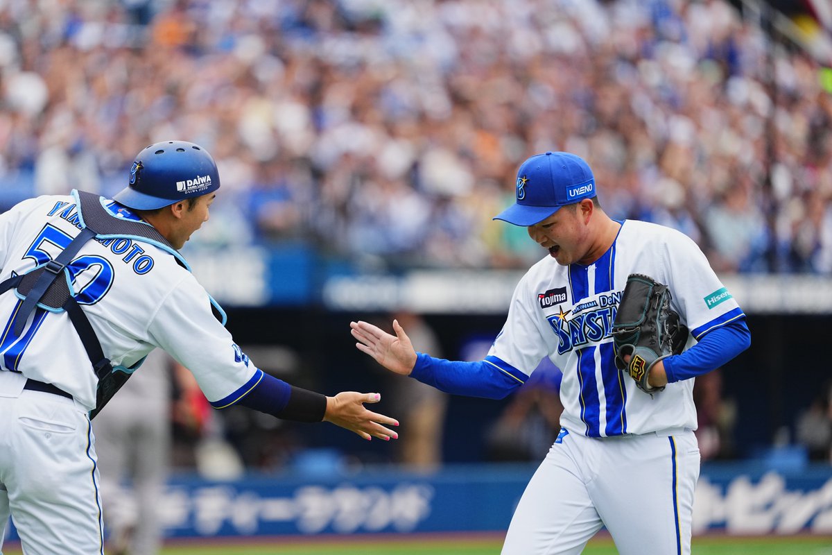ydb_yokohama's tweet image. #山本祐大 選手 #石田裕太郎 選手
#会心の盗塁阻止
#JERAクライマックスセ
#横浜奪首
#全横浜でブチあがれ
#baystars
