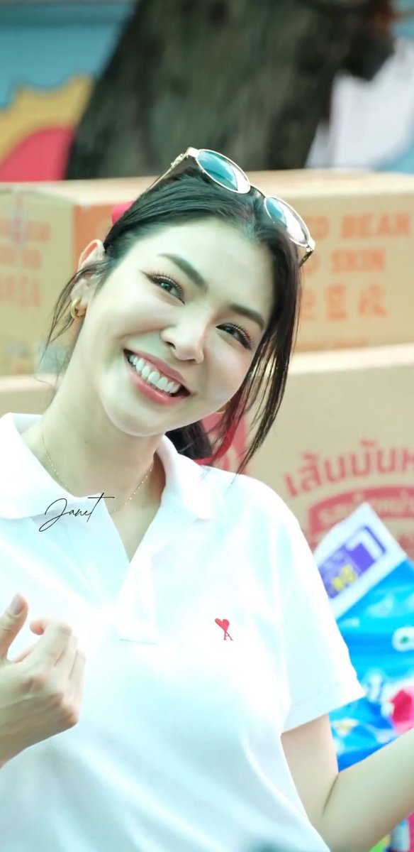 cheekkynink's tweet image. แฟนคลับอยากรู้แล้วว่านางเอกของพี่ฝ้ายเป็นใคร ดูเขินขนาดนี้ 🤭

HAPPY BIRTHDAY PERAYA
#FayeGentleBadGirlParty
#CharityWithFaye 
#FayePeraya 
#ฝ้ายพีรญา