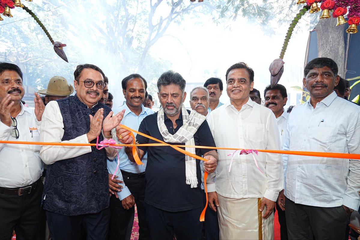 DKShivakumar's tweet image. Inaugurated Indies Café in Vyalikaval today. Wishing the team great success on this exciting journey. May your space be filled with warmth, good coffee, and even better conversations.