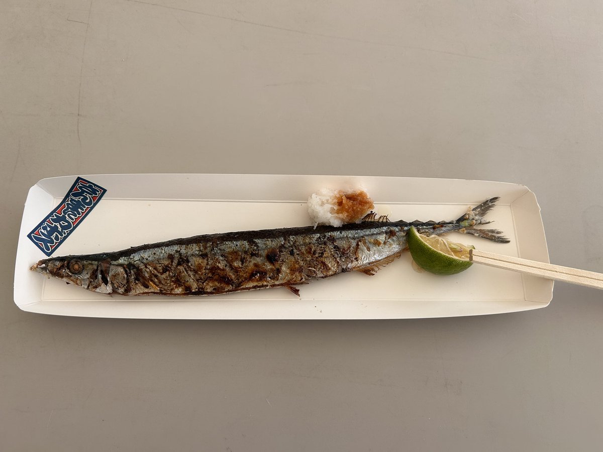satsuk1com's tweet photo. 目黒のさんま祭り🐟
初めて来たけど人たくさん👀さんま食べられて良かったわ〜。 https://t.co/1SyPJgcB7M
