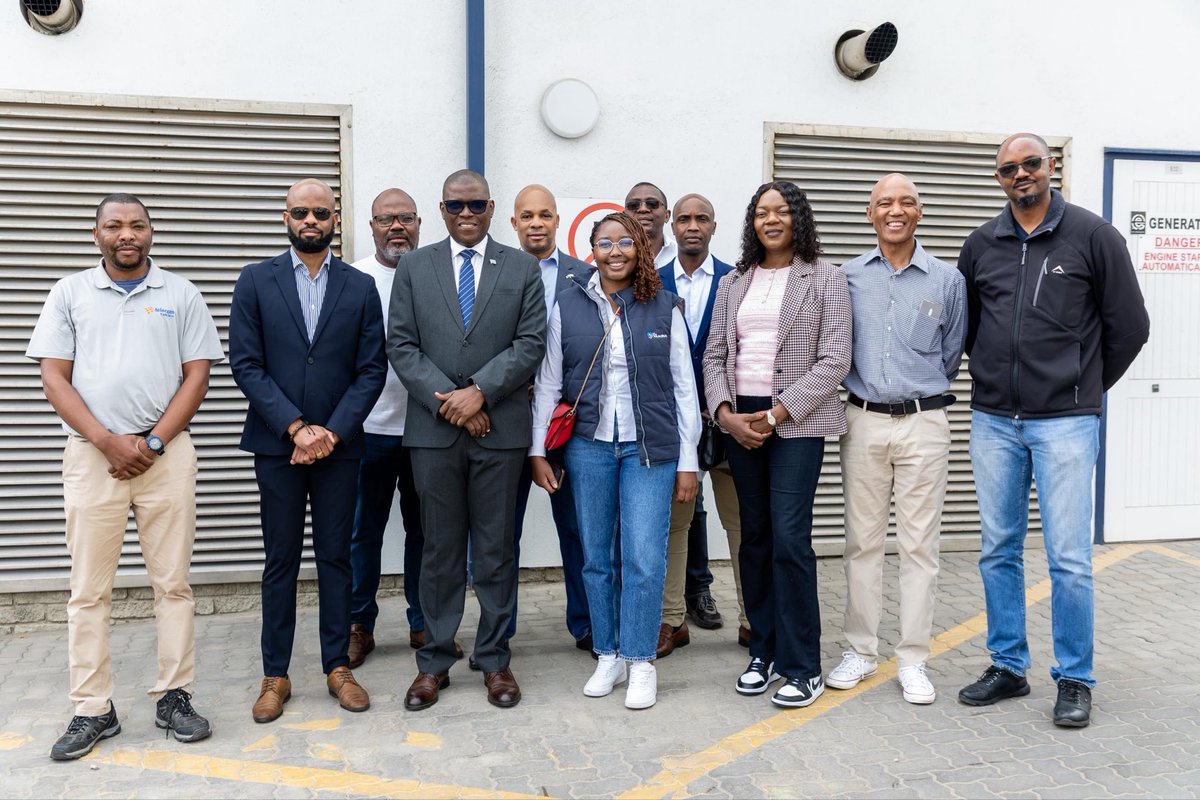 CRANamibia's tweet image. Strengthening ICT Cooperation between #Namibia and #Botswana 🤝

Hon. @EmmaTheofelus, Minister of Information and Communication Technology (@MICTNamibia), together with her Botswana counterpart, Hon. @david_tshere, led a bilateral working visit to Swakopmund to enhance…