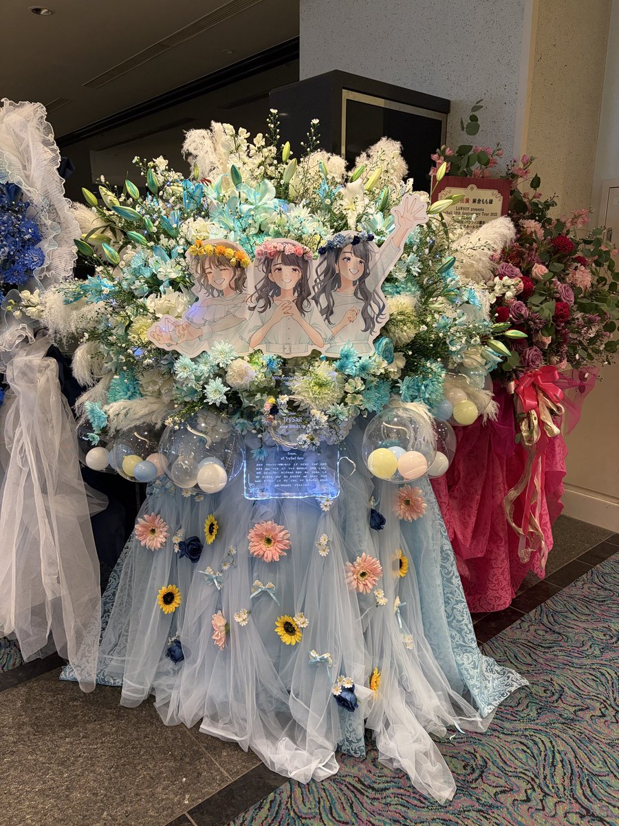 wabe417's tweet photo. お花綺麗です......
3人に届け...💐 https://t.co/mFrHSK77YP