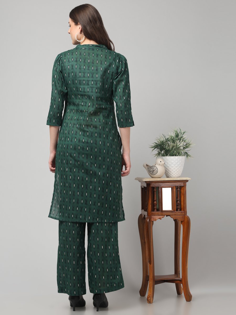 ClassyPlus55276's tweet image. Grace in every step, comfort in every stitch 🌿
This deep green kurta set blends timeless charm with everyday ease — perfect for office days or festive evenings. ✨
#ClassyPlus #KurtaSet #EthnicElegance #GreenKurta #IndianWear #DailyChic #WomenFashion