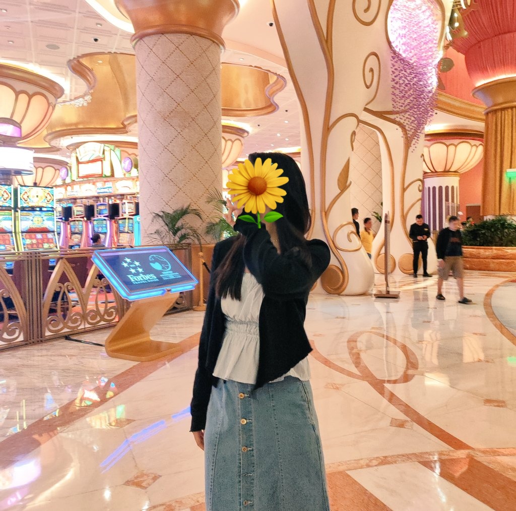 ʚɞ 𓂃 ࣪july dumpie ⋆.˚ .

˗ˏˋ 070925 ˎˊ˗ #lifetwt #archivetwt ⋆.˚ .
 · · ─ ·· ─ · · ⟡ life log  .ᐟ

⤷𖧧 went to Okada to celebrate my eomma's bday!🥂🥳 𔓘 foods are so yumyum 🍪😋 𖹭.ᐟ

ʚɞ 𓂃 ࣪˖ ִֶཐི༏ཋྀ󠀮
