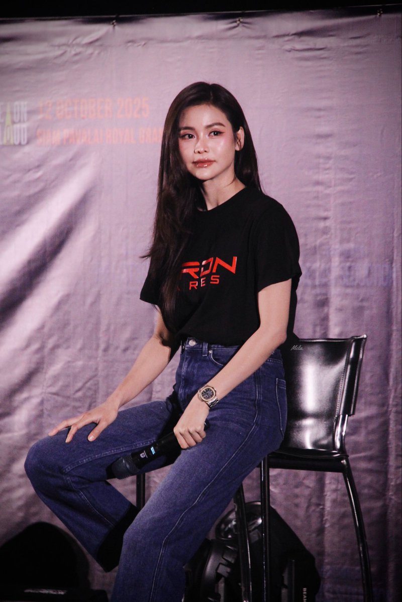 melaDaisyyy's tweet image. คนที่เท่ขนาดนี้ 🫠🖤

#TronAresTHxENGLOT
#อิงฟ้ามหาชน #EngfaWaraha