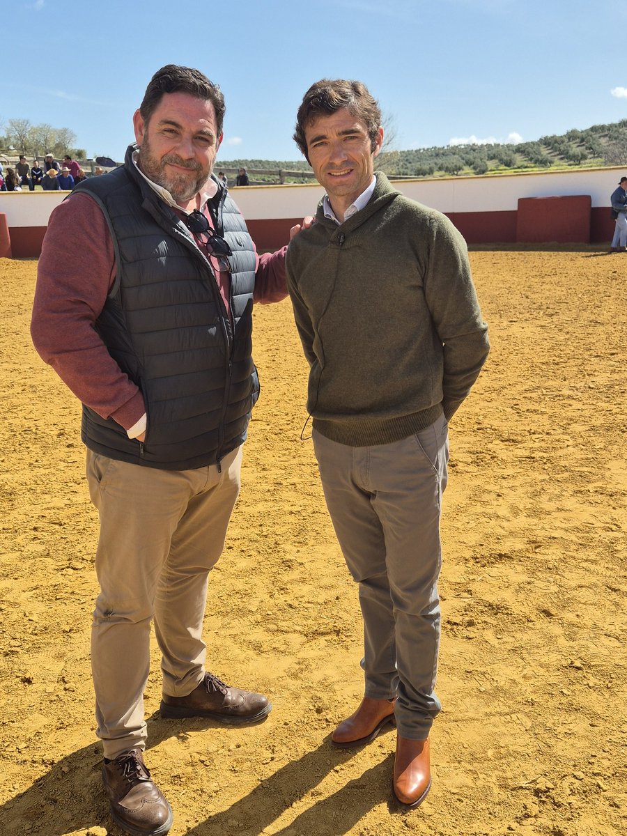 Hoy se retira un torero cabal. Hasta siempre #Fernando robleño
<a href="/infovenegas/">VENEGAS</a>