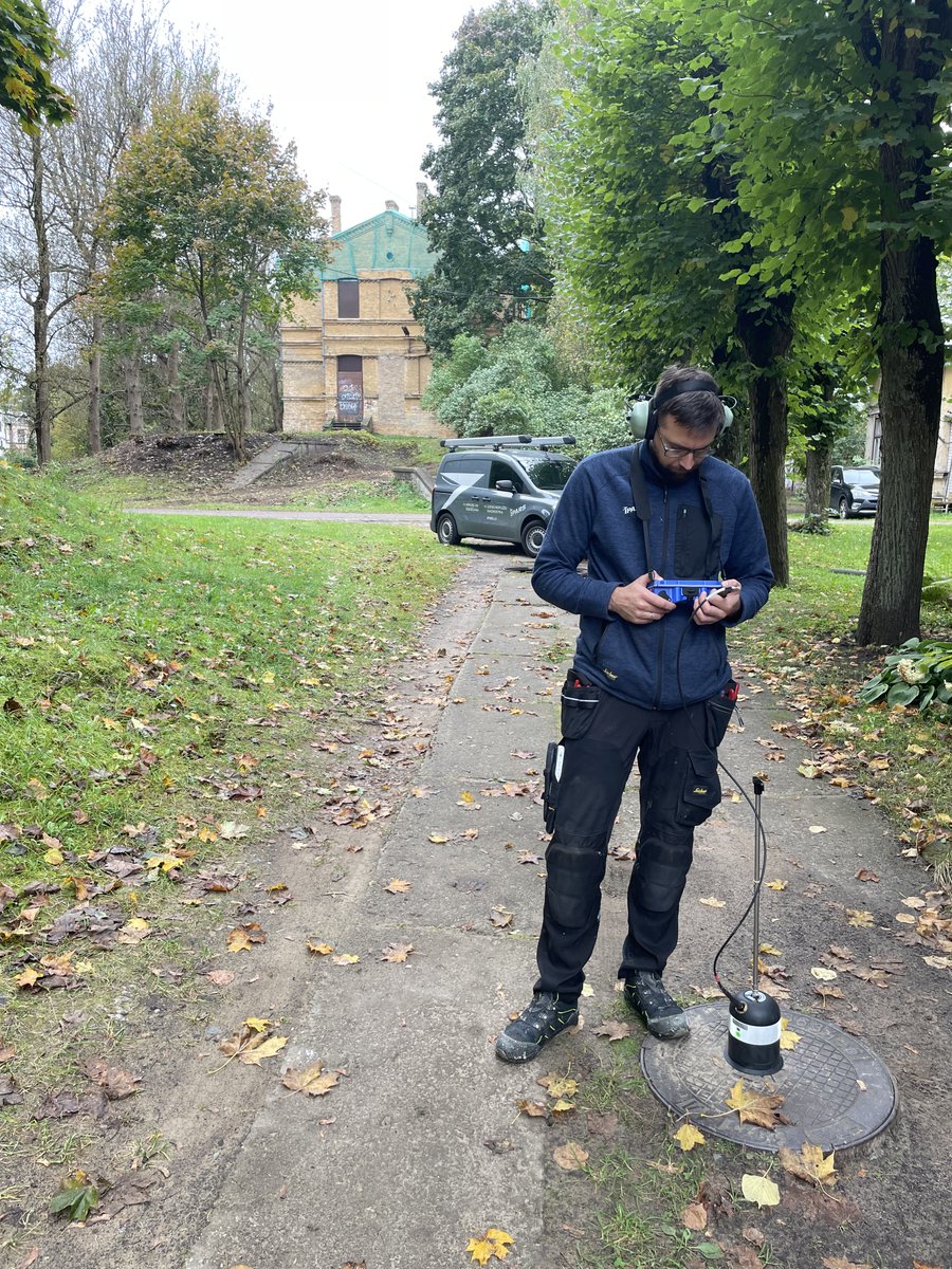 Ipars_se's tweet photo. Centrālā ūdensvada noplūdes meklēšana Rīgā https://t.co/5WNIsZOI1G