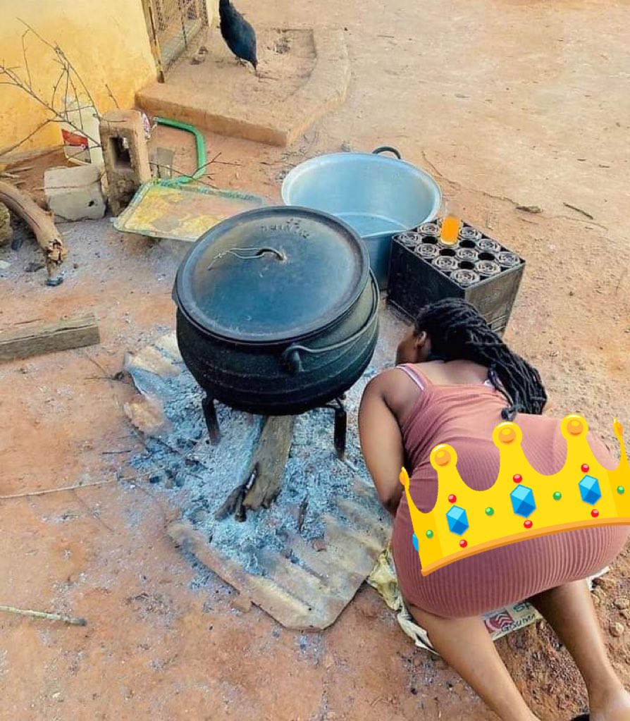 MubarakAriyo6's tweet image. Sign intern cooking up greatness for the community — no days off, just vibes and fire 🔥 🍲🧡Let’s keep pushing harder, so we can all smile soon🍊💪😄