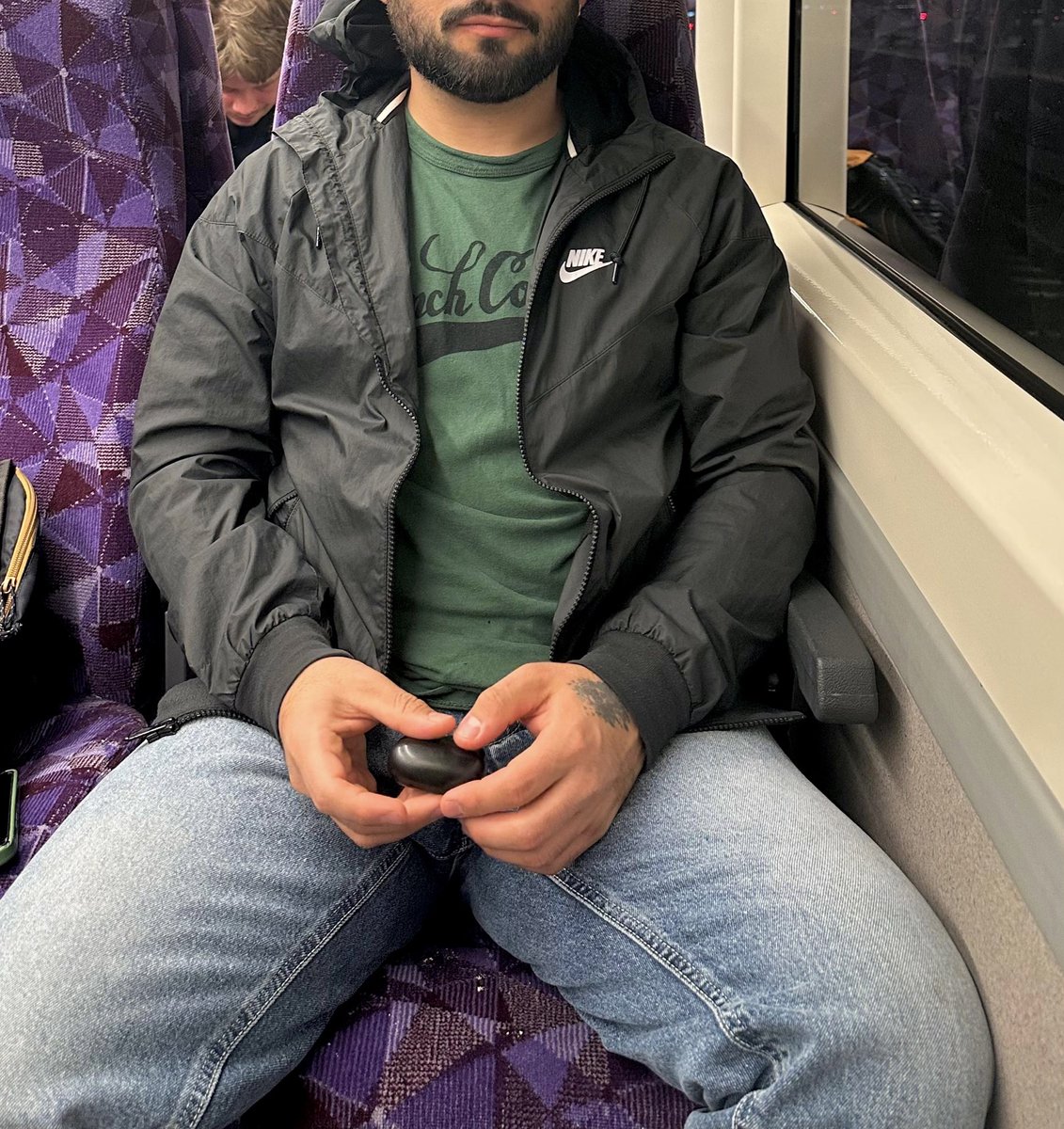 Im ready to show my face.. Where? In my new account. Do RT here then check your DM 🍆🧔🏻‍♂️