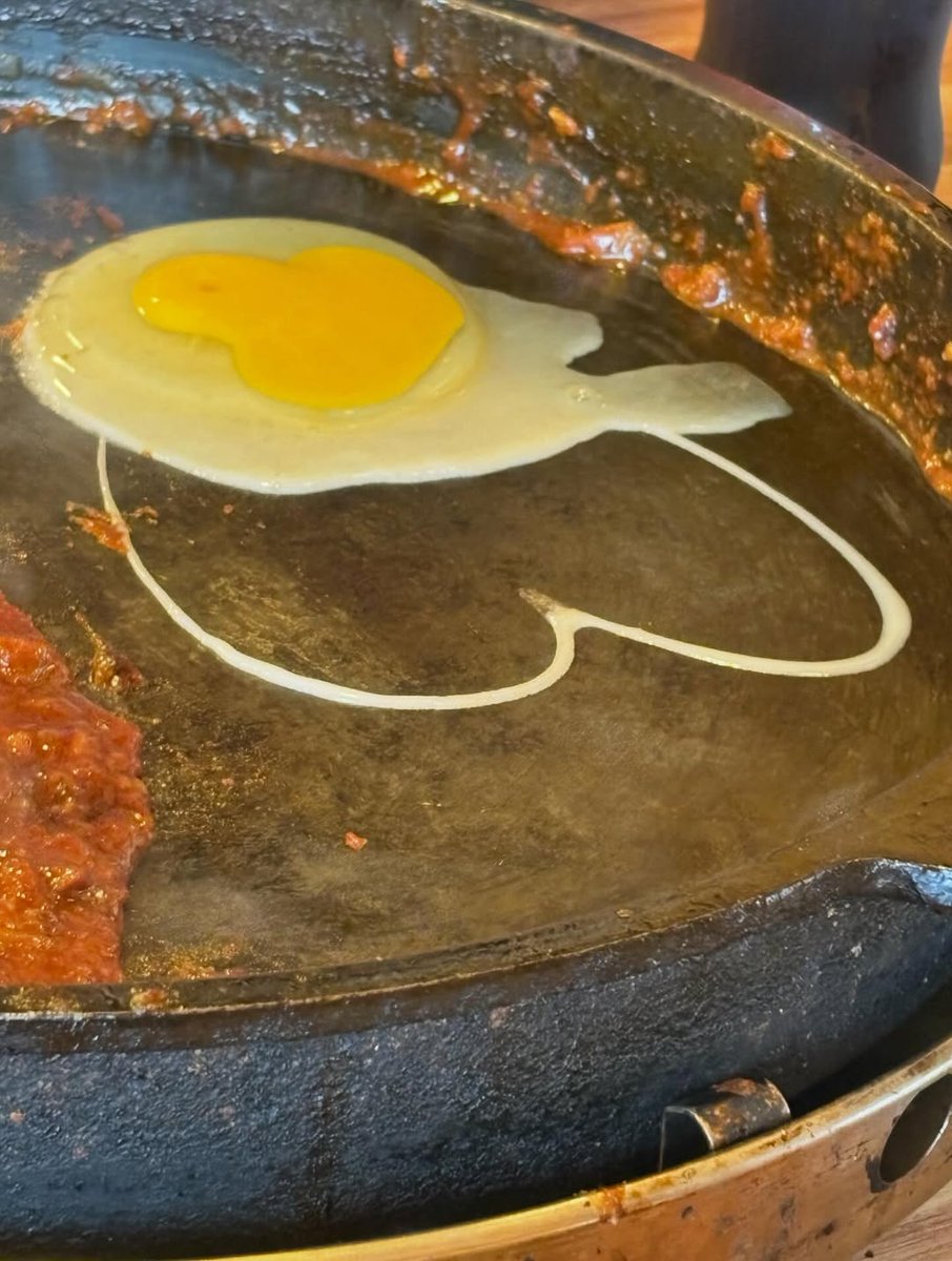 A__user1's tweet image. Yohanie uploaded the fried egg by mistake🤏🏻🥰..

This little foodie, buffy Yohanie🐡❤️
I think his phone is a restaurant menu..full of pictures of food🍚🍙🍜🍛🍲
There is no one as sweet as Yohan
#KIMYOHAN #WEi #RUi #김요한 #위아이 #루아이
Big hearts for You too Yohan 🤍🤍🤍🤍 🤍