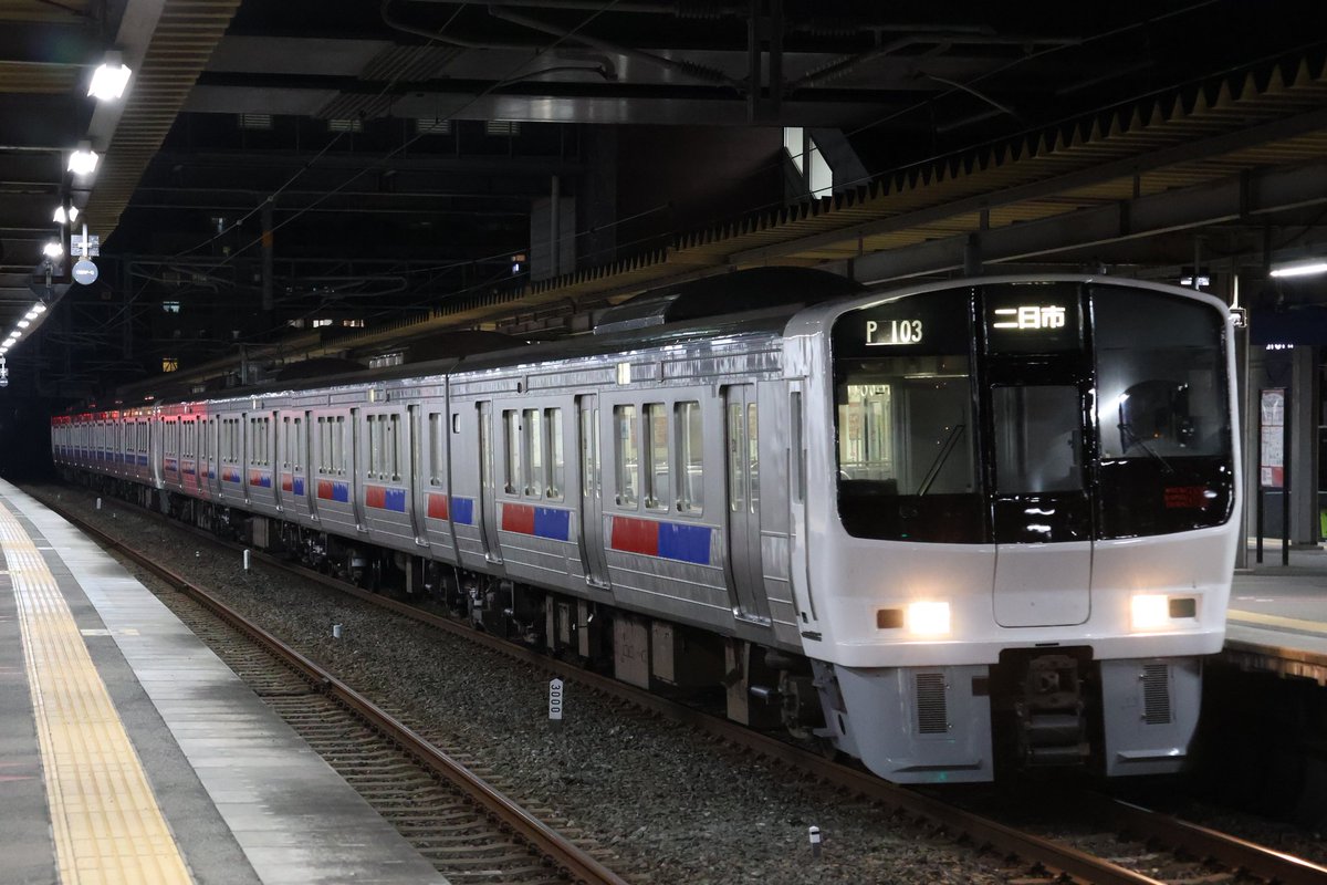 2185M 普通 二日市行
P103+P2111