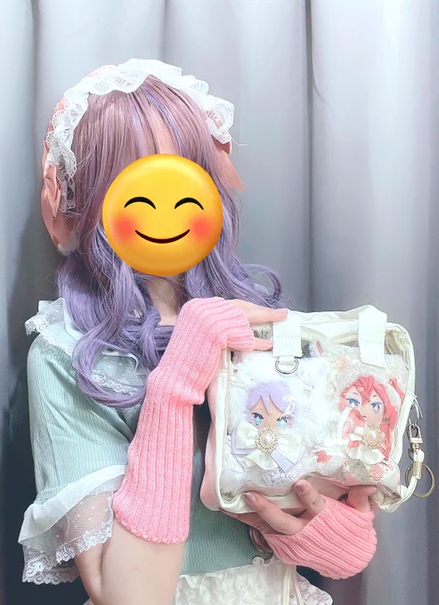ブレジュは今日の19時回なのでこれから幕張向かいます〜! 服悩んだけど推し主張してこ…となって全身ラビフェスカラーの服買いまくったです さすがにフォロワーさんとかは遭遇…できんか…??