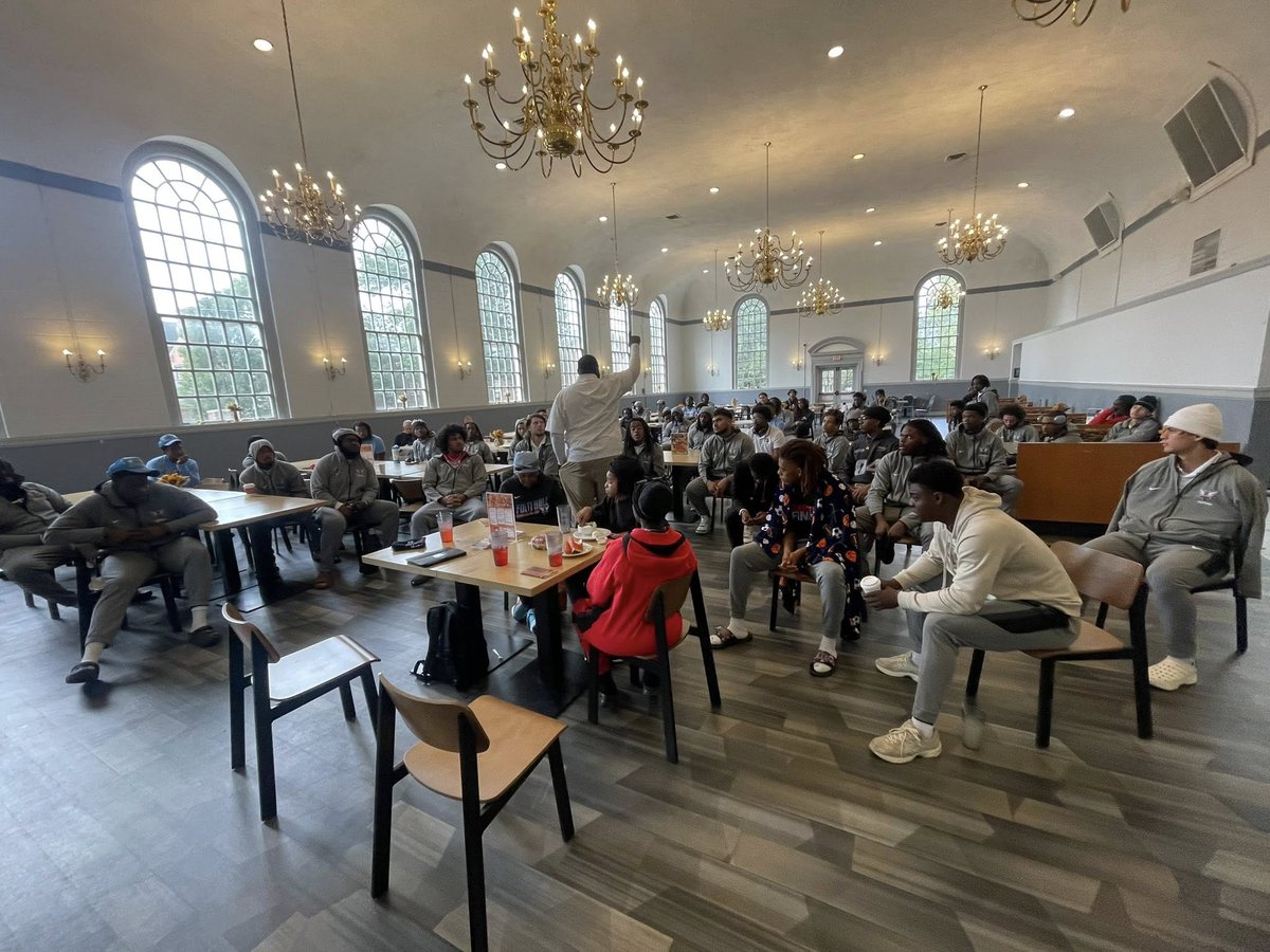 ApostleFrank's tweet image. UBUNTU: Yesterday, at 8:30 AM, I challenged 45 @DelSt_Football players to embrace the Ghanian Philosophy of UBUNTU ("Team over Self"). Our Team responded by dropp'in a 70-Piece vs. Southern Connecticut State University in our Homecoming Game. #DemBurtons