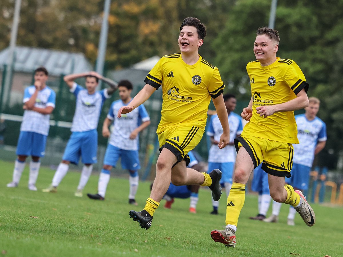 FT: Bar Hill 2–2 Hardwick ‘A’ (Hardwick win on pens)
Heartbreak for Bar Hill as they crash out of the Lower Junior Cup after a dramatic shootout.

📸 Full photo gallery on Facebook — link in bio.
#BarHillFC #LowerJuniorCup #GrassrootsFootball #MatchDay