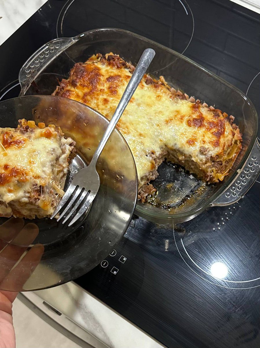 So hot and cheesy, it’s making me weak. 😏🧀