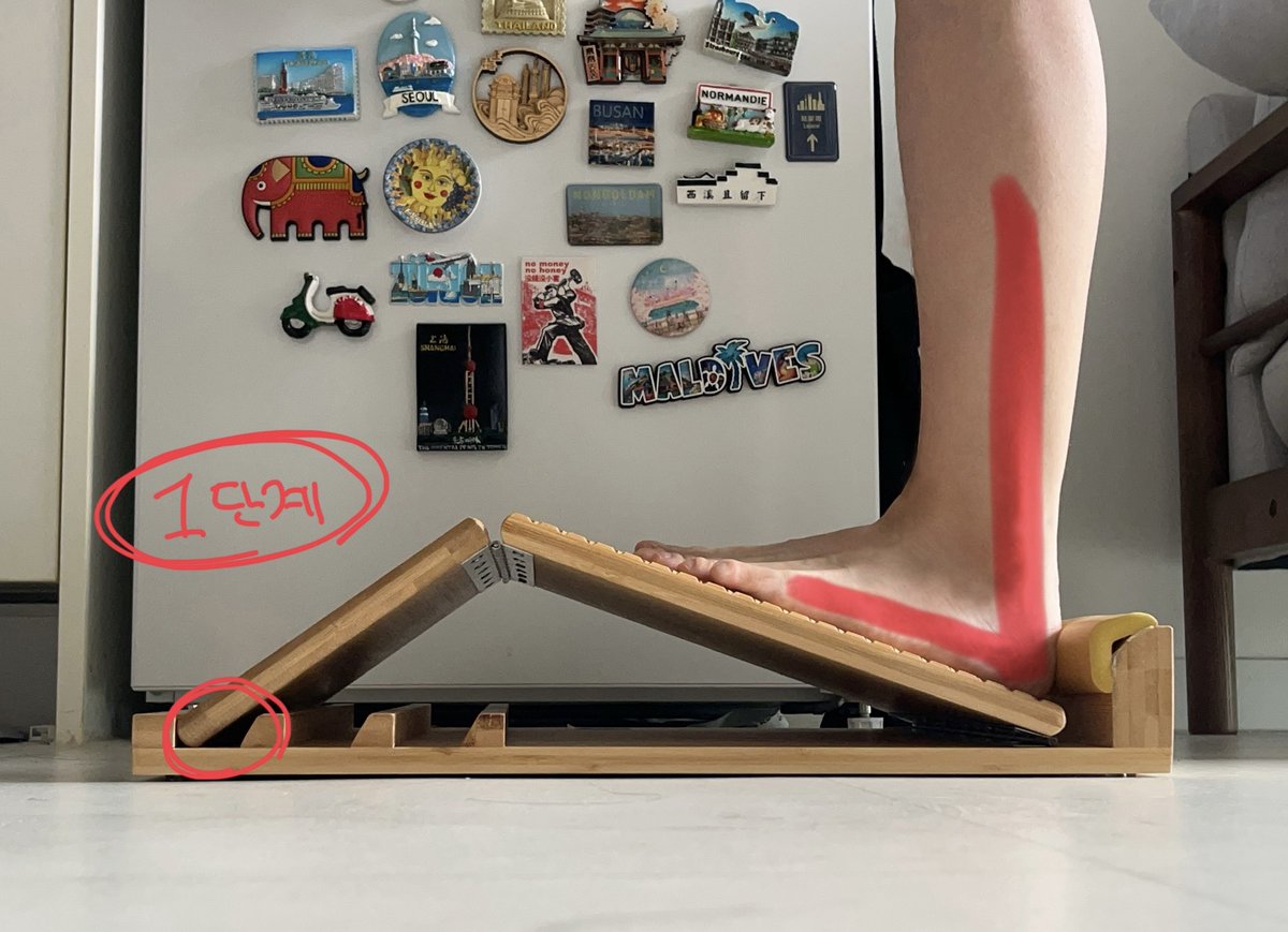 2beerpong's tweet image. #광고 #rt이벤트
해당 트윗 알티 3분 레그필라 드려유🍀

⭐️러닝하면서 젤 중요하다 느낀 게 전후 스트레칭임

but 러닝 나가는 것도 귀찮은데 스트레칭까지 능동적으로 해줘야 한다?
안하게 됨→결국 통증 옴→막상 러닝 때 되면 또 안하게 됨

근데 이건 원하는 단계만 맞추고 서있음 돼서 진짜 편해