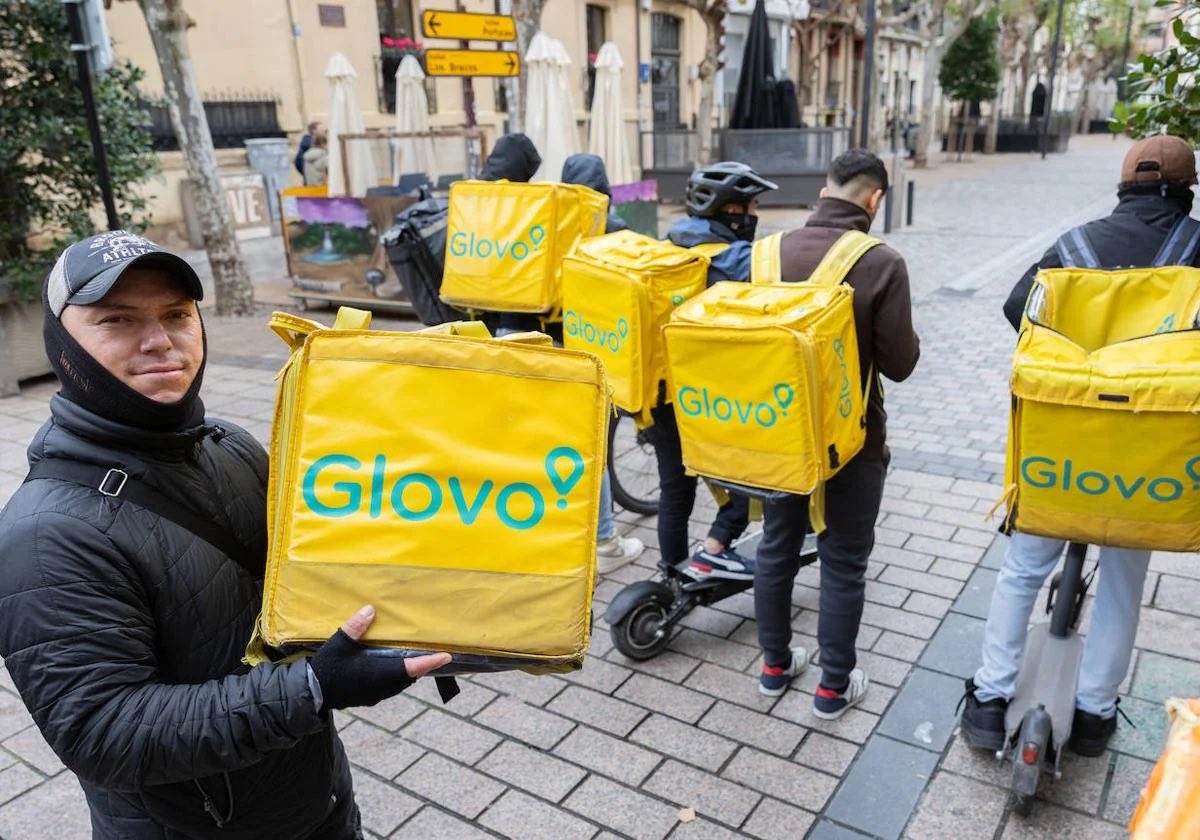 nostalgicopablo's tweet photo. 533 años desde que Cristóbal Colón descubrió a los repartidores de Glovo. https://t.co/r6EkXBI5XR