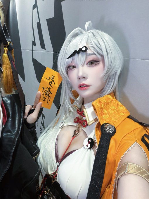 Twitterのコスプレ画像28