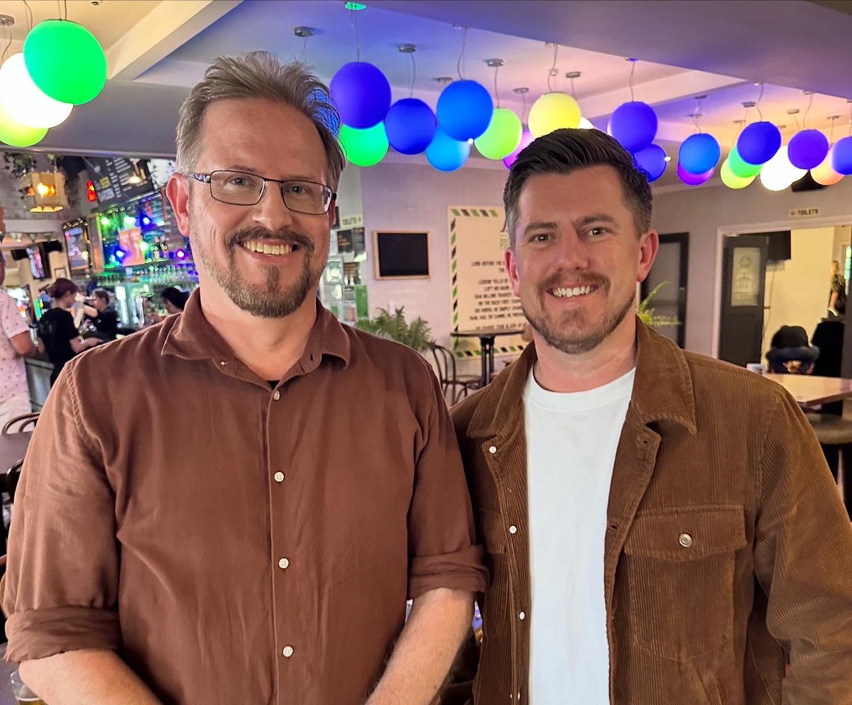 Great to spend time with <a href="/MayorWayneBrown/">Mayor Wayne Brown</a> and his family at his party last night, &amp; congratulate him on his re-election.  He was on fine form and feeling positive for the term ahead.

I look forward to once again working hard with him to make our city better, on our priorities…